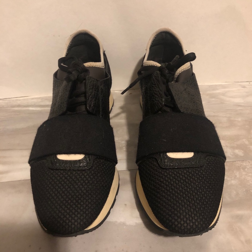 Authentic Balenciaga Black Race Runners